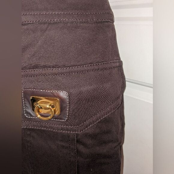 GUCCI Authentic Brown Cargo Mini Skirt with Gold Details - Picture 8 of 8